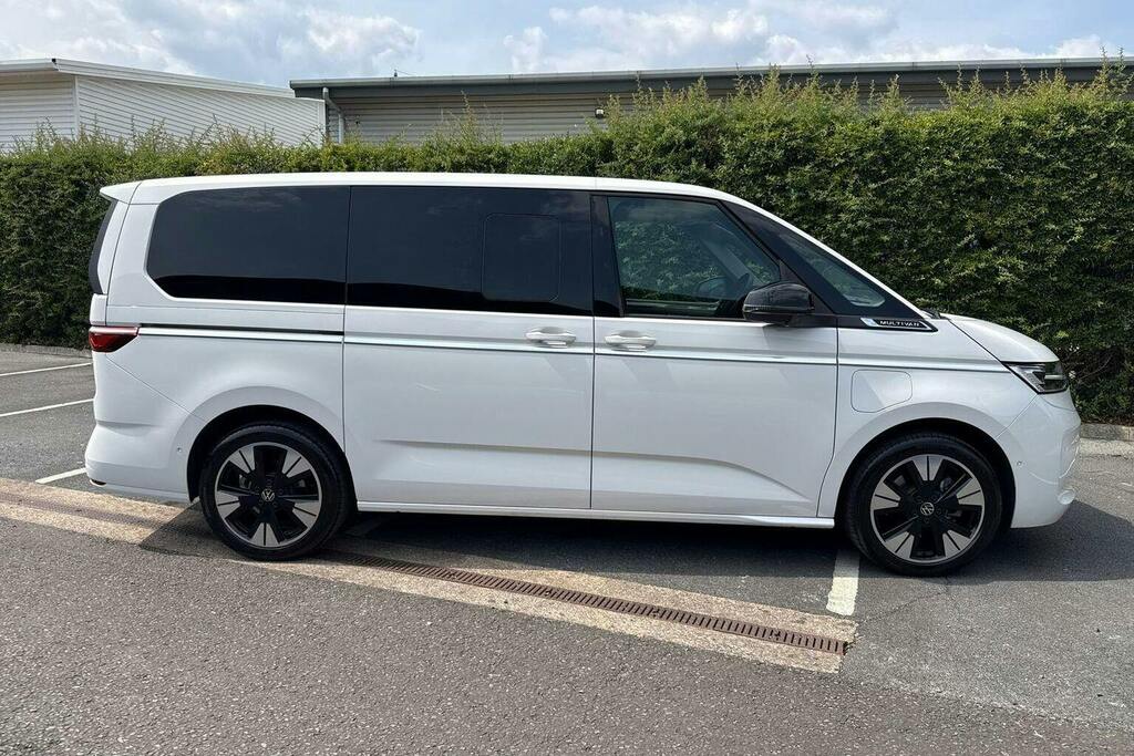 Volkswagen Multivan 1.5 Tsi Ehybrid 19.7Kwh Style Long Mpv White #2