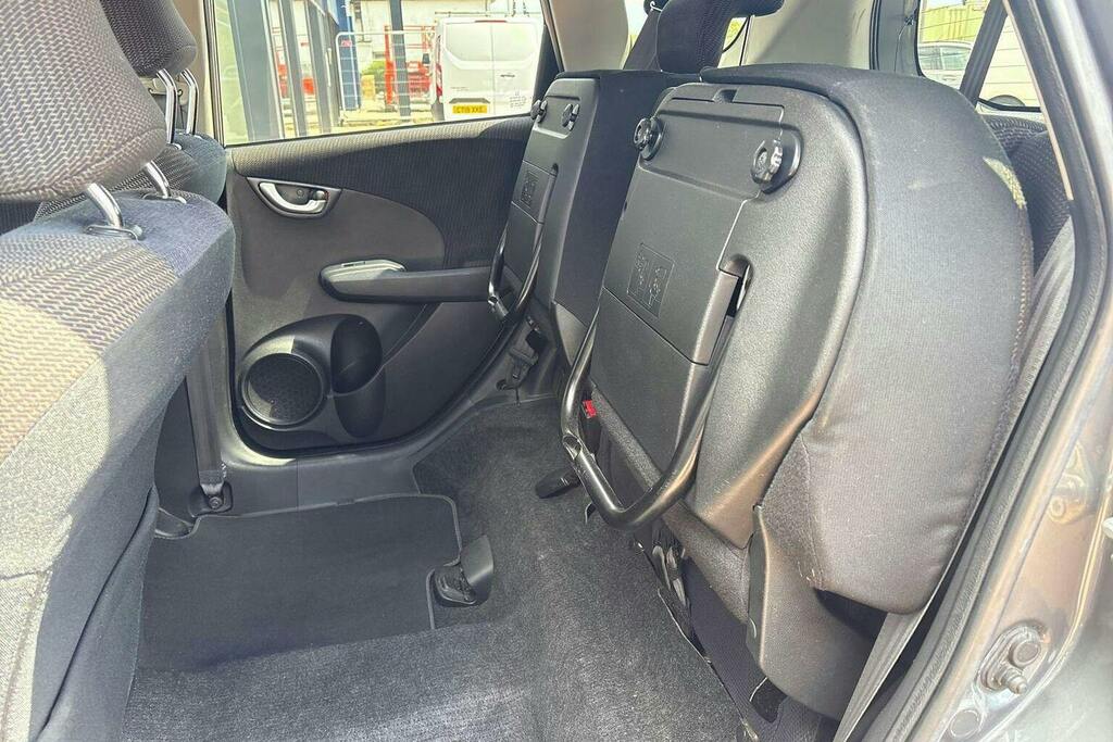 Honda Jazz 1.4 I-vtec Es Cvt Euro 5 Grey #36