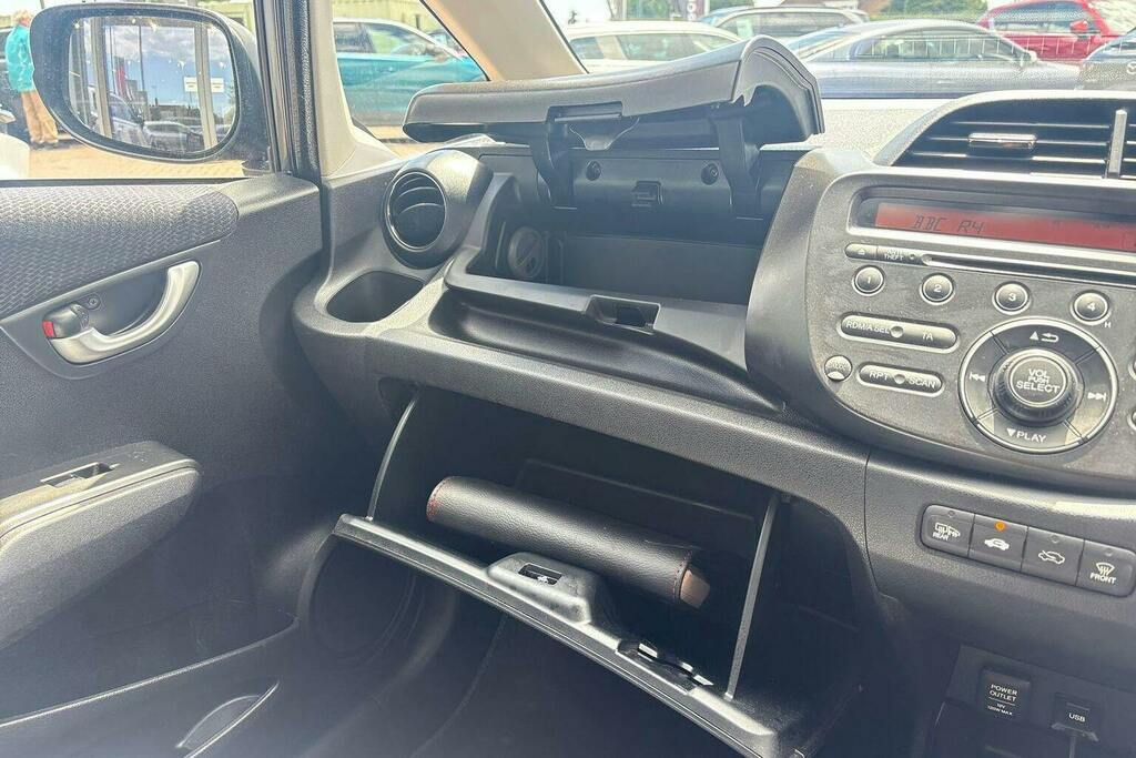 Honda Jazz 1.4 I-vtec Es Cvt Euro 5 Grey #29