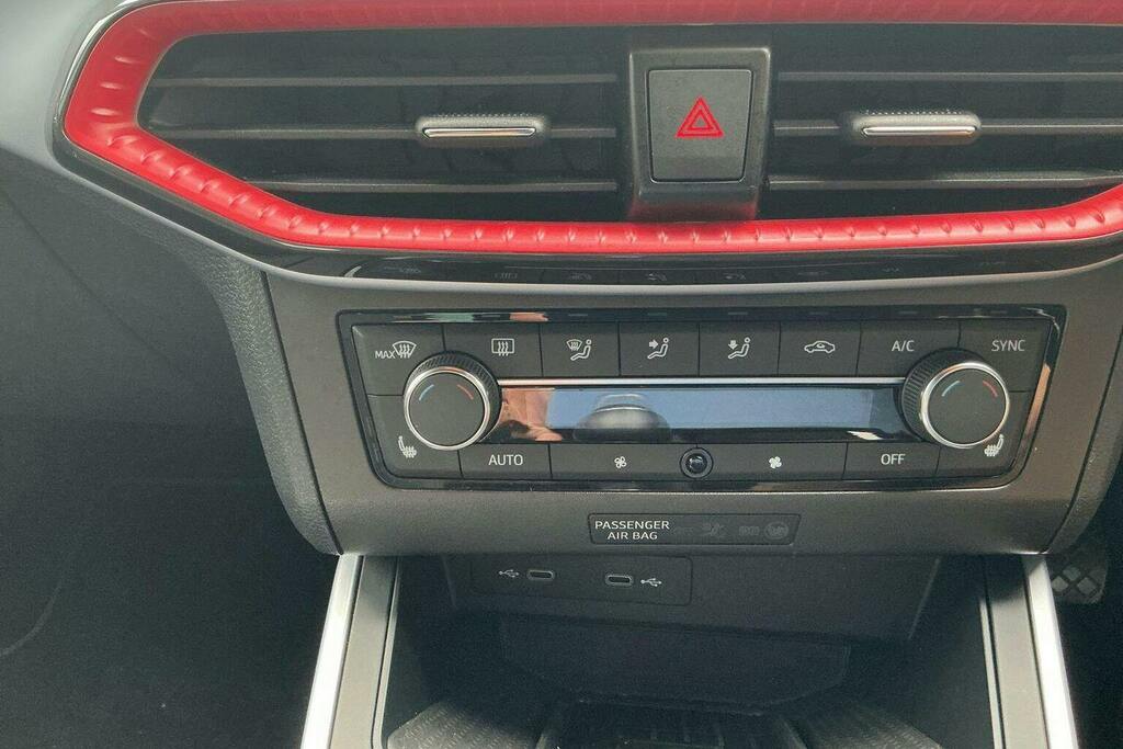 Seat Arona 1.0 Tsi 110 Fr Sport Red #25