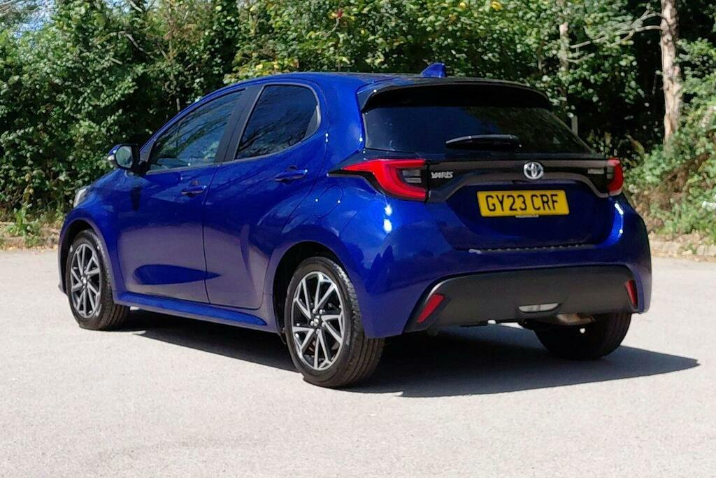 Toyota Yaris 1.5 Vvt H Design Hatchback Hybrid E Cvt GY23CRF Blue #4