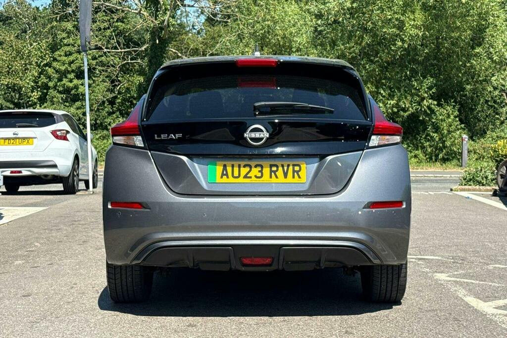 Nissan Leaf 59Kwh E Plus Tekna Hatchback Grey #4