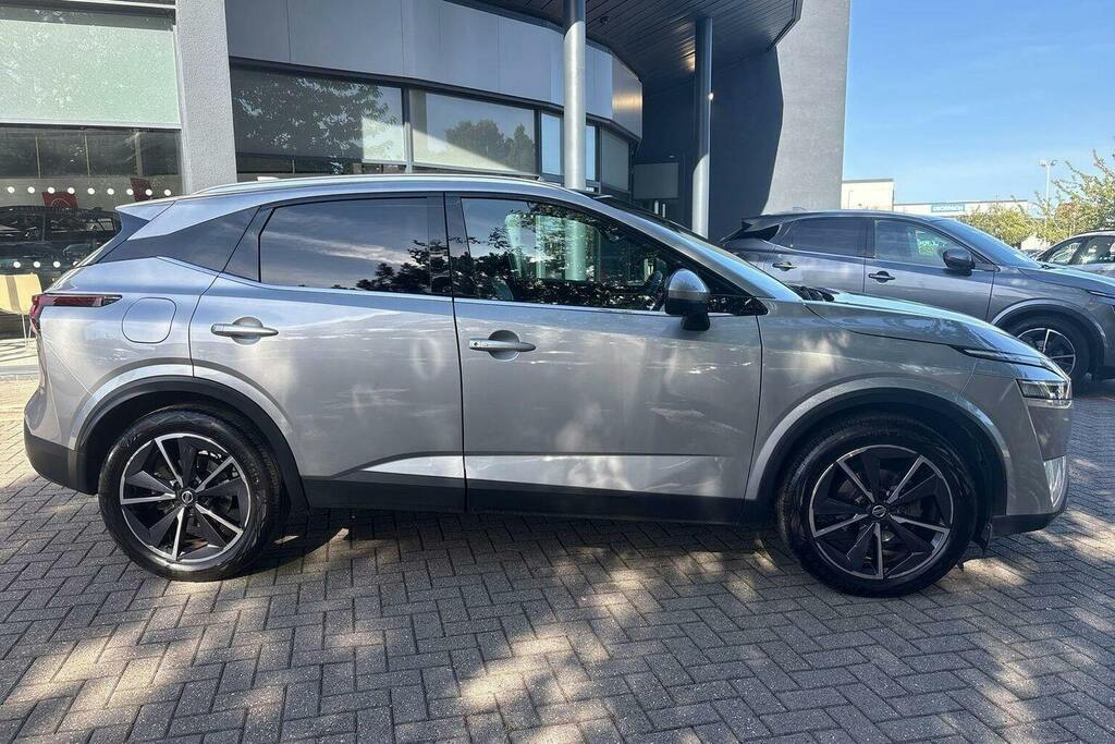 Nissan Qashqai 1.3 Dig T Mhev Tekna Suv Hybrid RF71BXO Silver #2