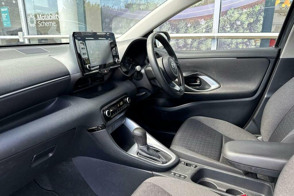 Toyota Yaris 1.5 Vvt H Icon Hatchback Hybrid E Cvt LB23EBL Grey #5