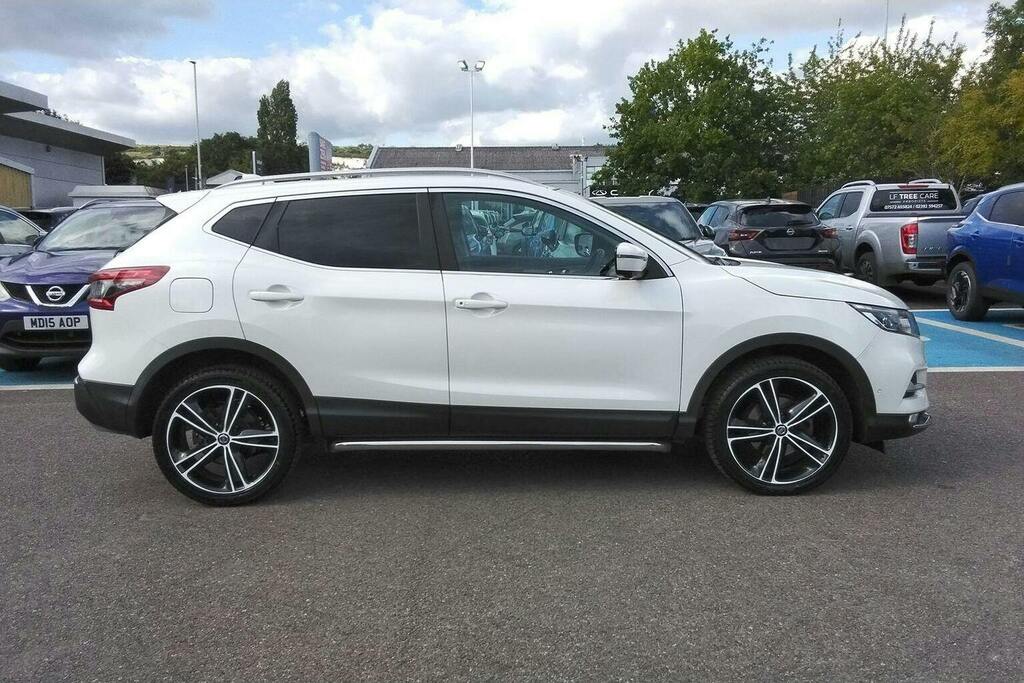 Nissan Qashqai 1.5 Dci Tekna Suv HJ18YCT White #2