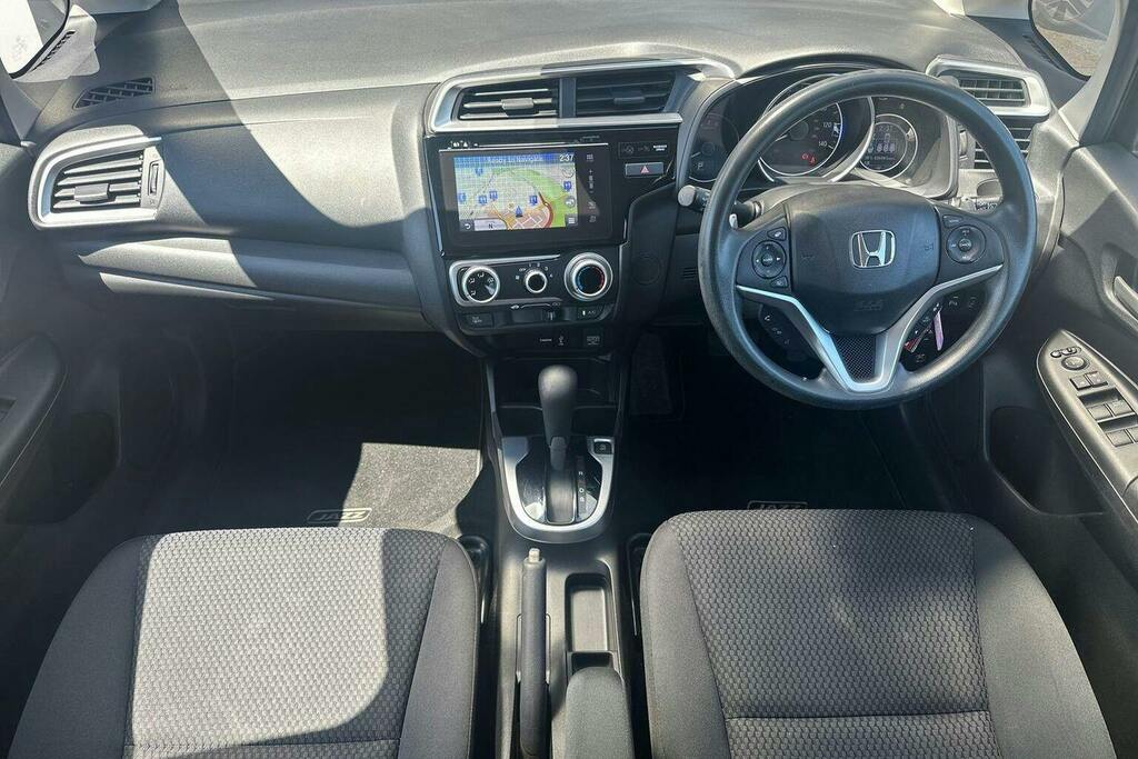 Honda Jazz 1.5 I-vtec Sport Navi Cvt Grey #11