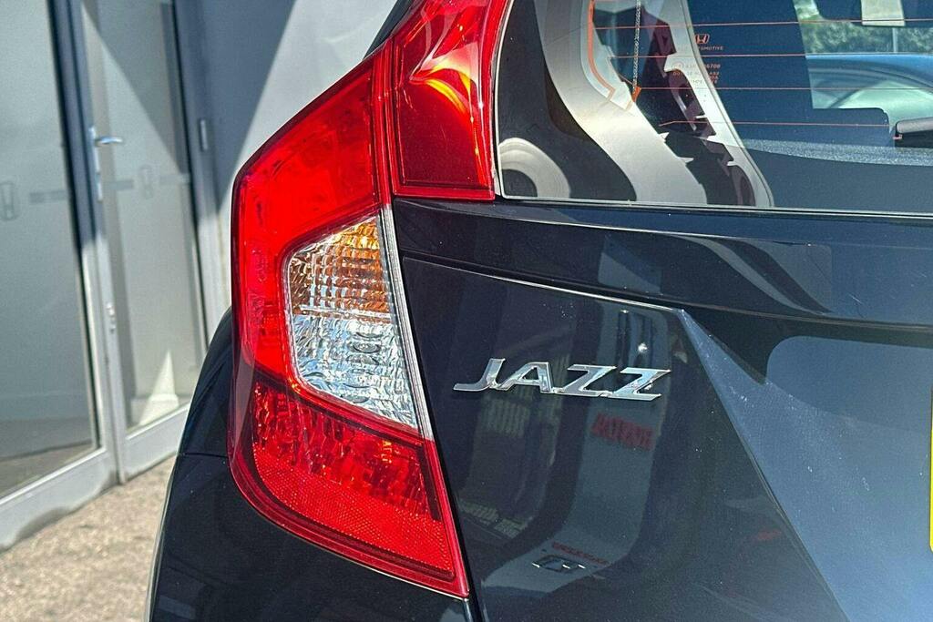 Honda Jazz 1.5 I-vtec Sport Navi Cvt Grey #30