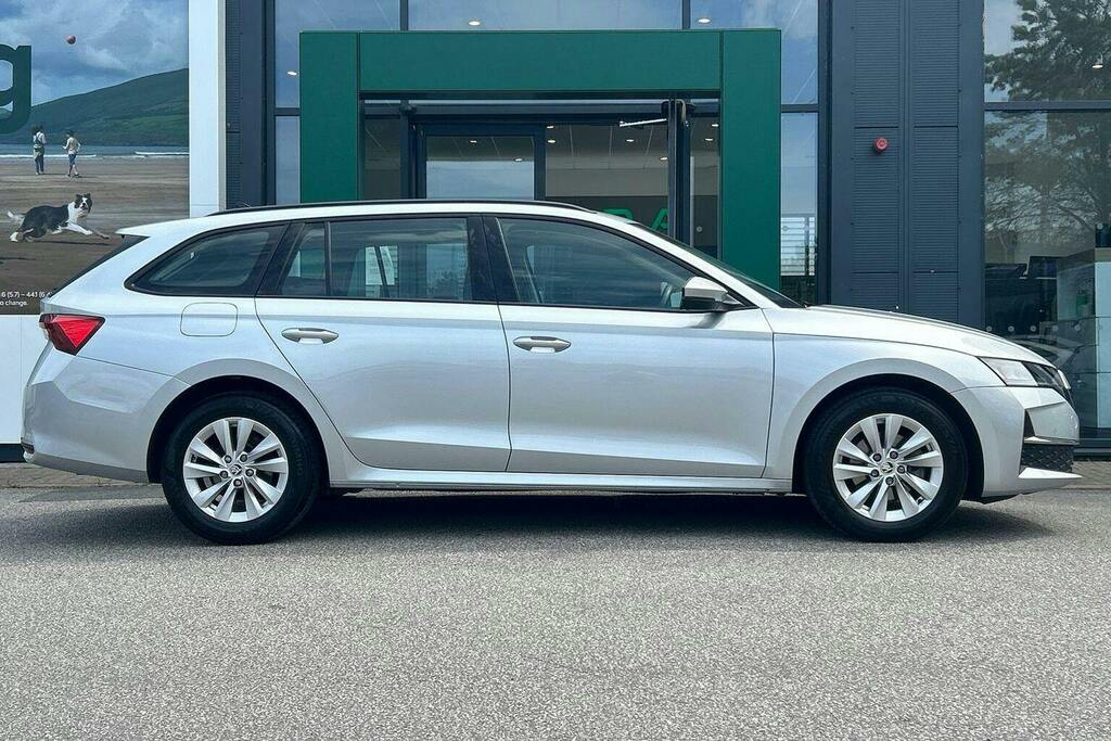 Skoda Octavia 1.5 Tsi Act Se Technology Estate GF74AUH Silver #2