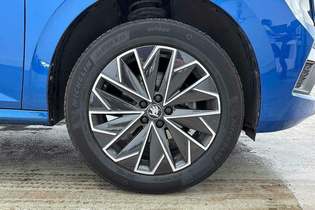 Skoda Kamiq 1.0 Tsi Design Edition Suv Blue #5