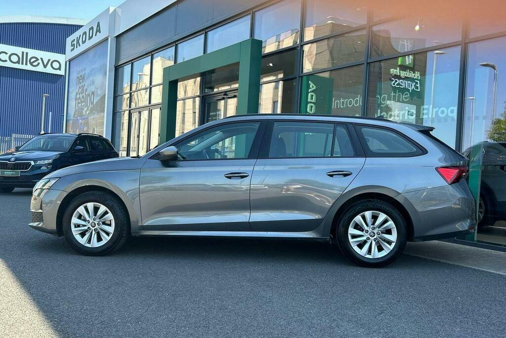 Skoda Octavia 1.5 Tsi Act Se Technology Estate GJ75NHU Grey #6