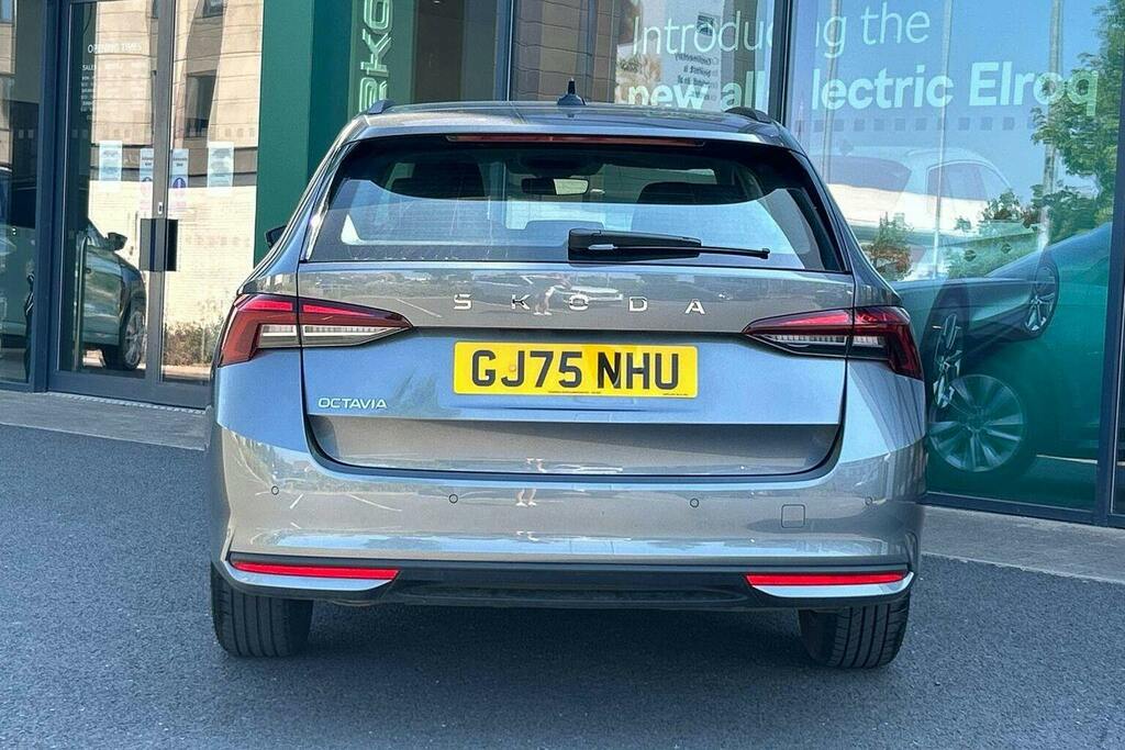 Skoda Octavia 1.5 Tsi Act Se Technology Estate GJ75NHU Grey #4