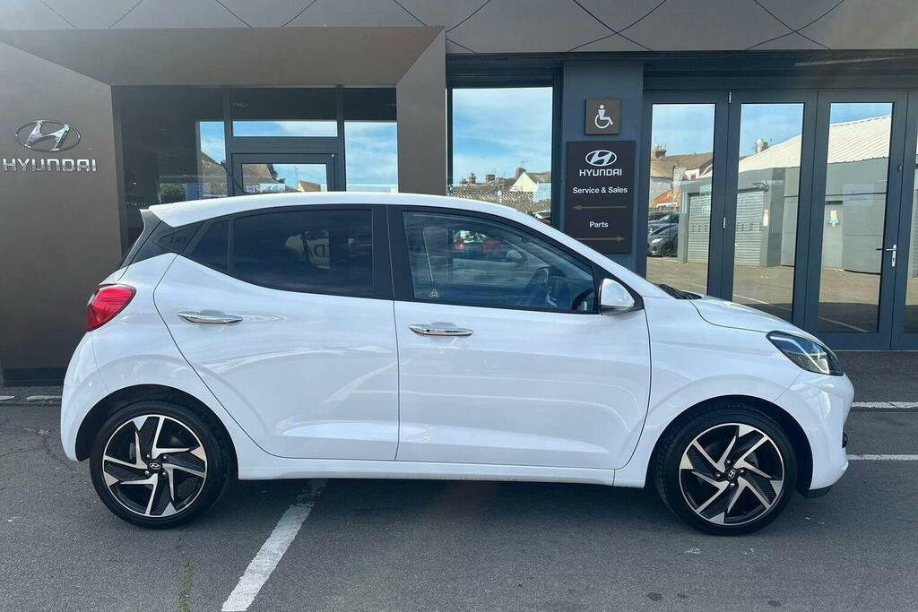 Hyundai I10 1.0 Premium Hatchback CA23XKT White #2