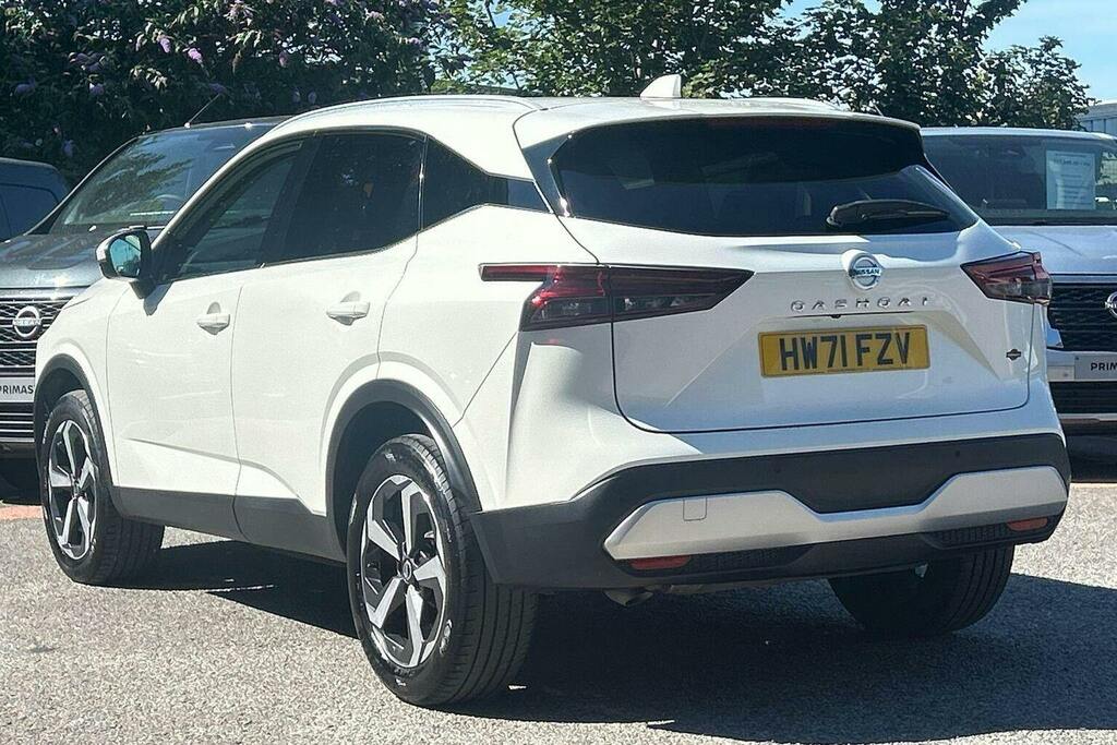 Nissan Qashqai 1.3 Dig T Mhev N Connecta Suv Hybrid Ma HW71FZV White #5