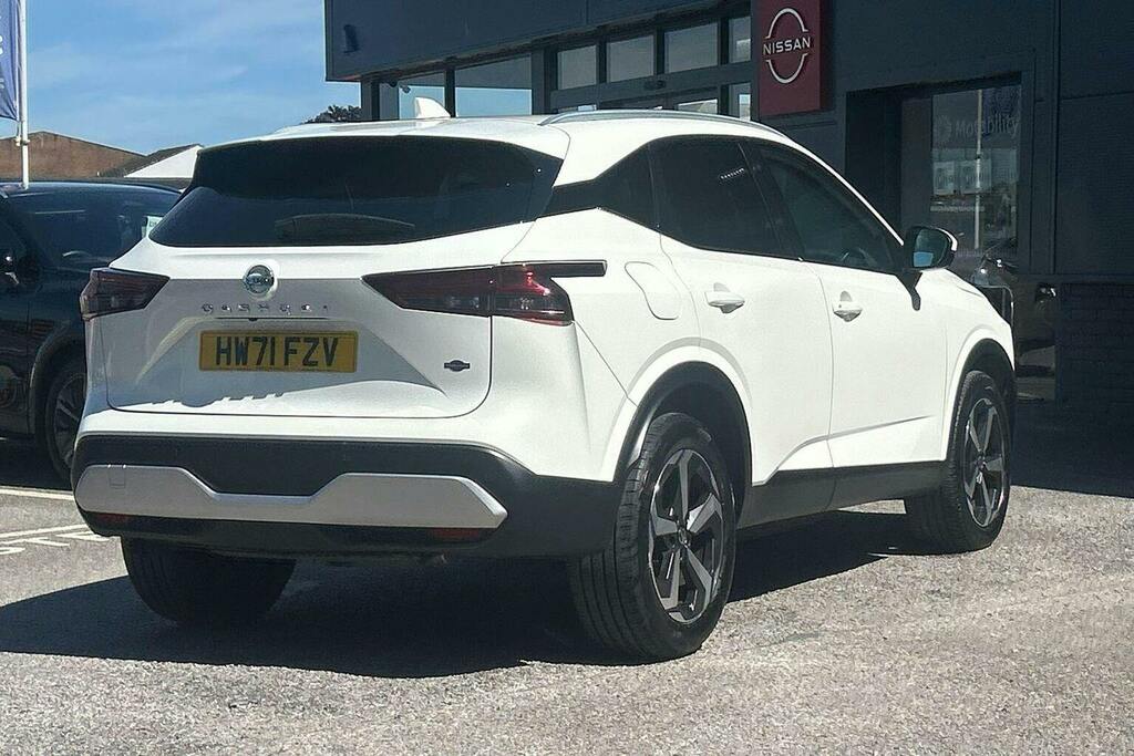 Nissan Qashqai 1.3 Dig T Mhev N Connecta Suv Hybrid Ma HW71FZV White #3