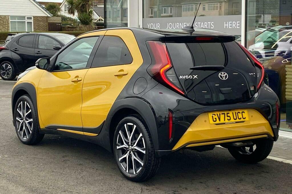 Toyota Aygo X 1.5H Gr Sport Hatchback Hybrid Cvt GV75UCC Yellow #5