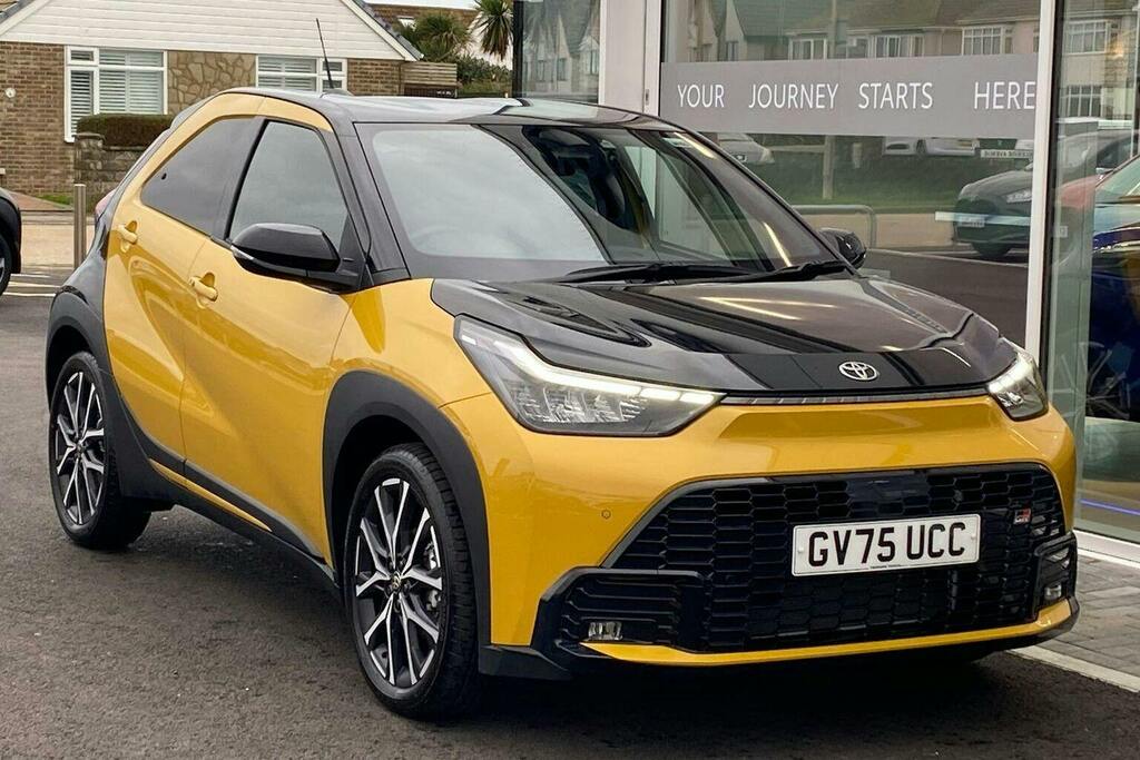 Toyota Aygo X 1.5H Gr Sport Hatchback Hybrid Cvt Yellow