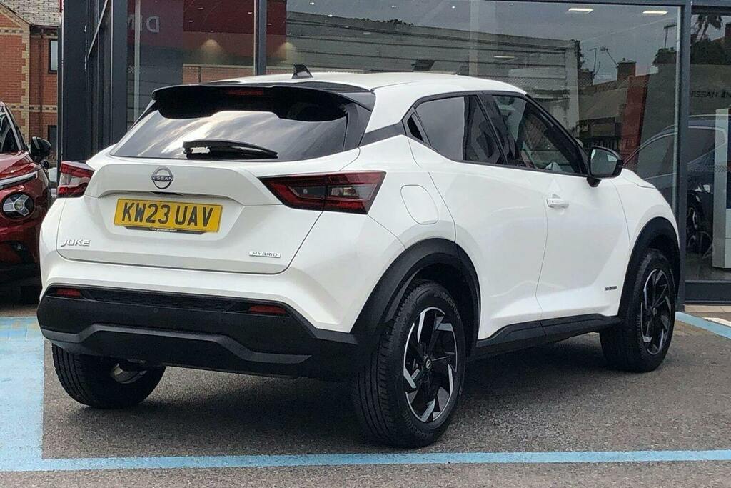 Nissan Juke 1.6 N Connecta Suv Hybrid White #3