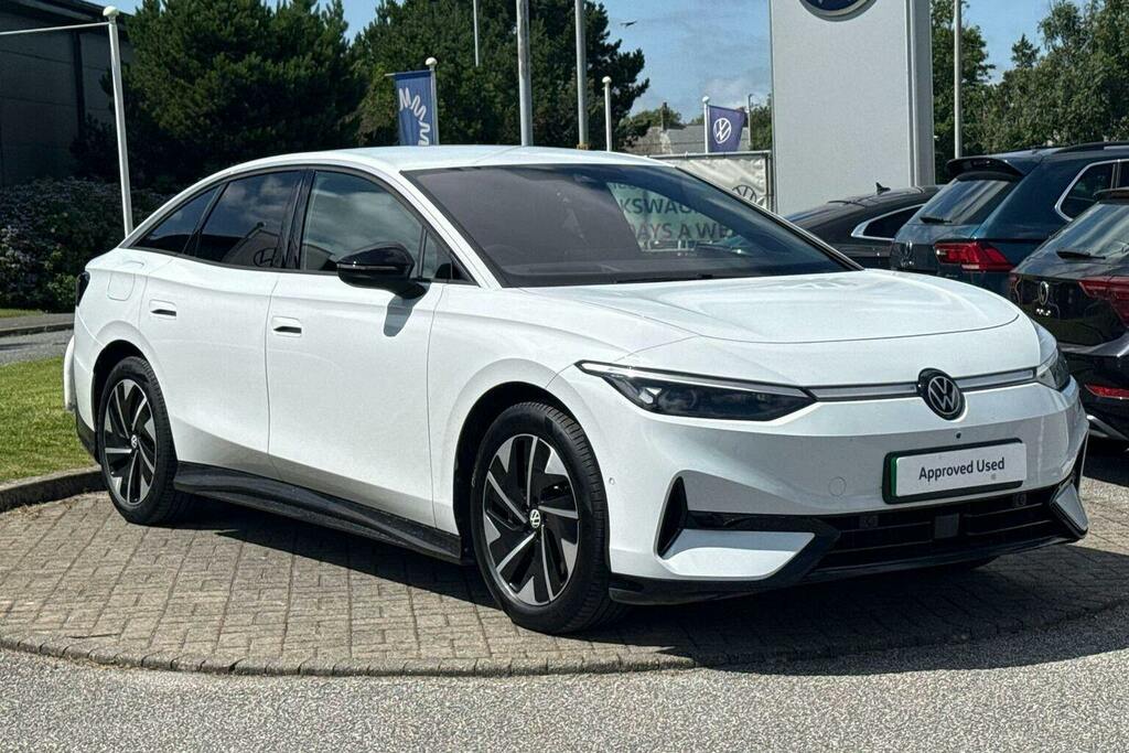 Volkswagen ID.7 Pro 77Kwh Match Plus Fastback White