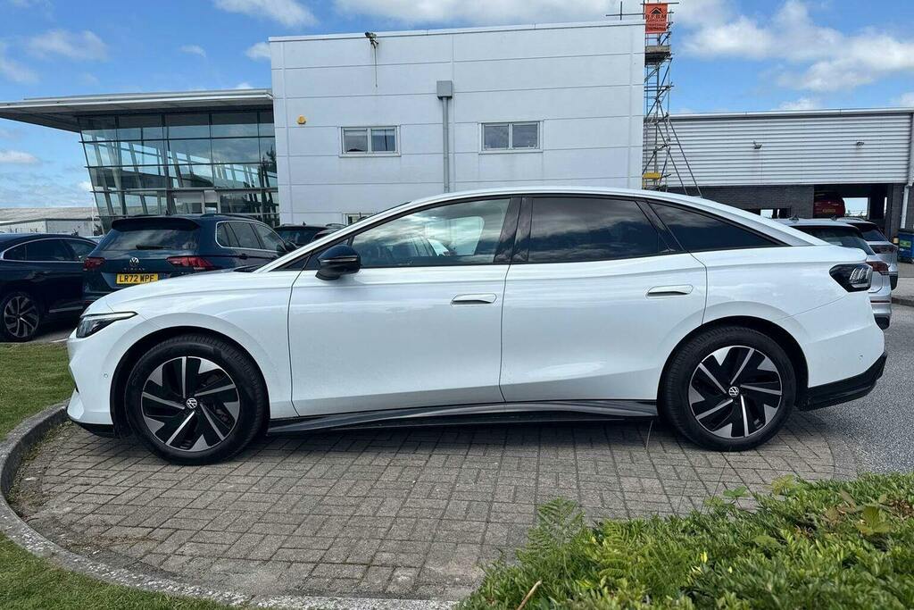 Volkswagen ID.7 Pro 77Kwh Match Plus Fastback White #6