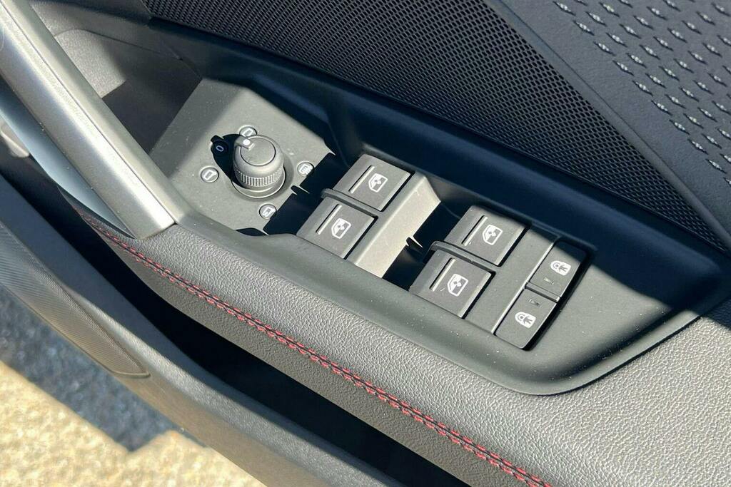 Audi RS3 Tfsi Carbon Black S Tronic Quattro Euro 6 4-Door Red #25