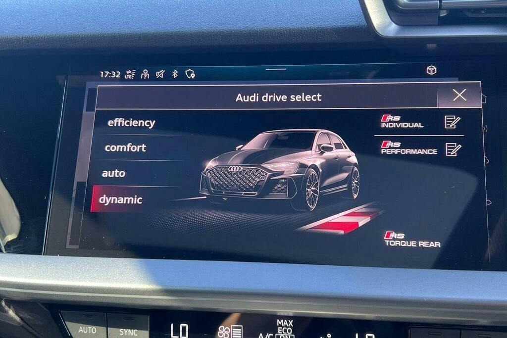 Audi RS3 Tfsi Carbon Black S Tronic Quattro Euro 6 4-Door Red #38