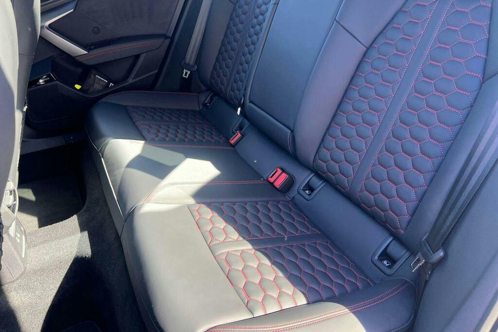 Audi RS3 Tfsi Carbon Black S Tronic Quattro Euro 6 4-Door Red #17