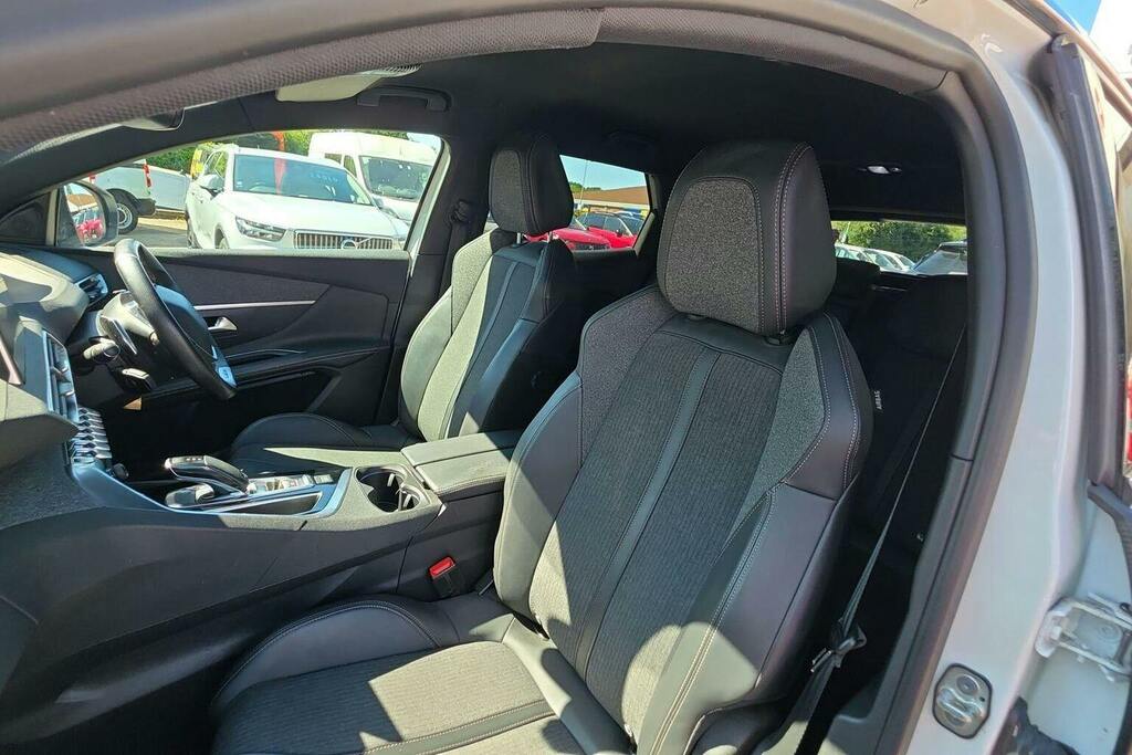 Peugeot 3008 1.2 Puretech 130 Bhp Gt Premium  #16
