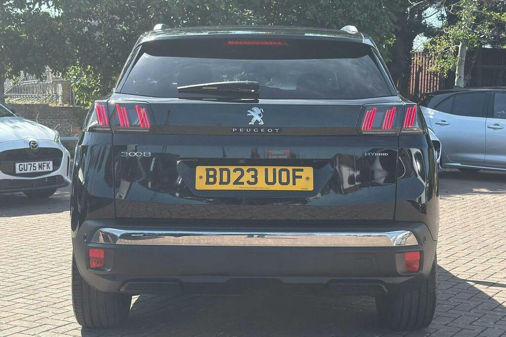 Peugeot 3008 1.6 13.2Kwh Allure Premium Plus Suv Pl Black #4