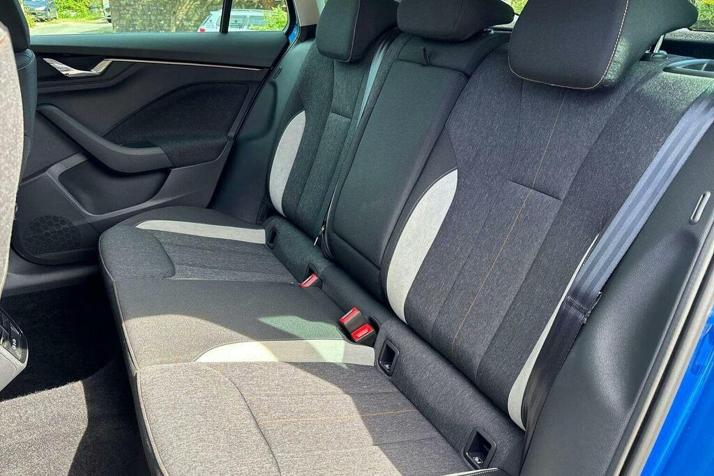 Skoda Kamiq 1.0 Tsi 116 Se Edition Dsg Grey #17
