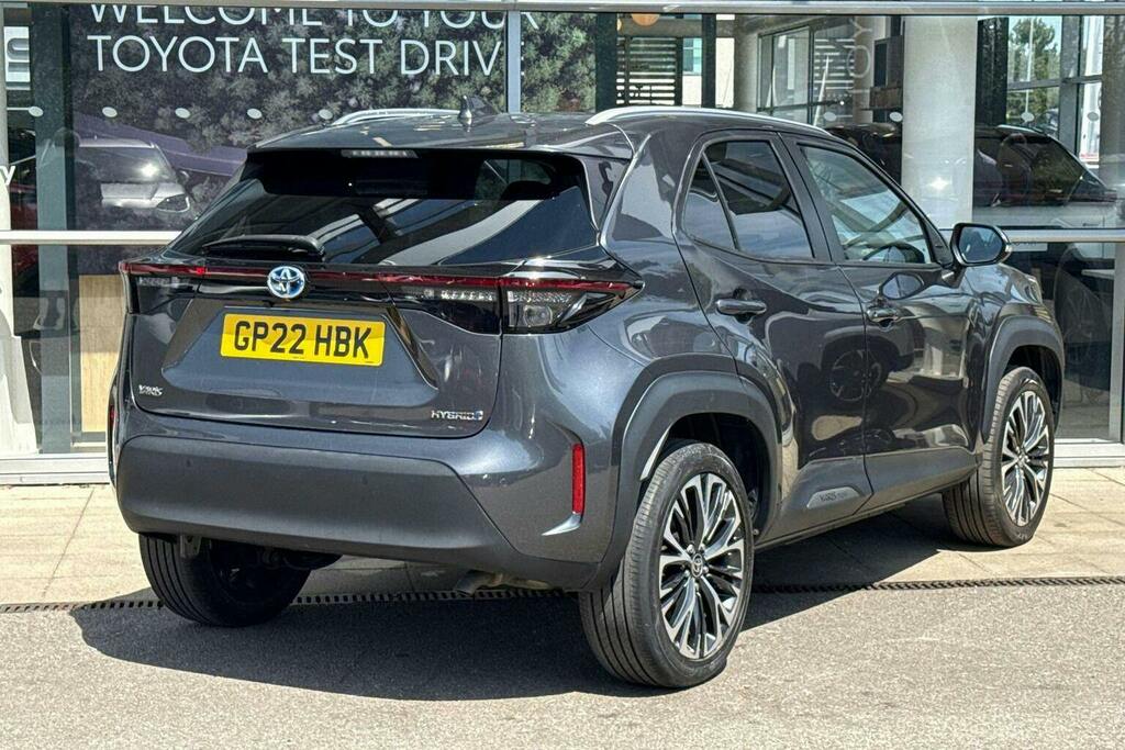Toyota Yaris Cross 1.5 Vvt H Excel Suv Hybrid E Cvt GP22HBK Grey #2