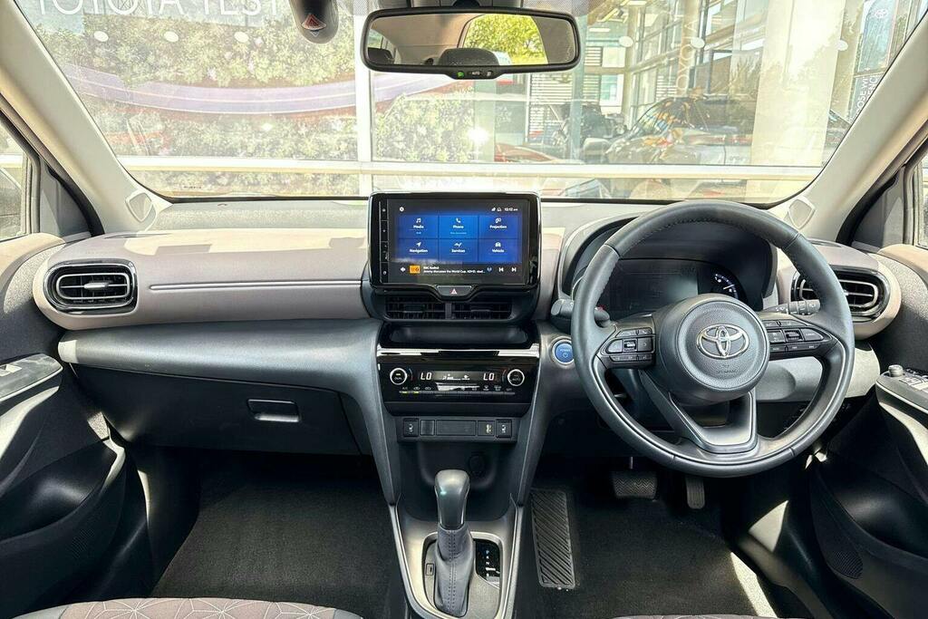 Toyota Yaris Cross 1.5 Vvt H Excel Suv Hybrid E Cvt DG73HTX Silver #6