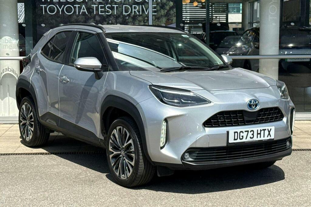 Toyota Yaris Cross 1.5 Vvt H Excel Suv Hybrid E Cvt DG73HTX Silver