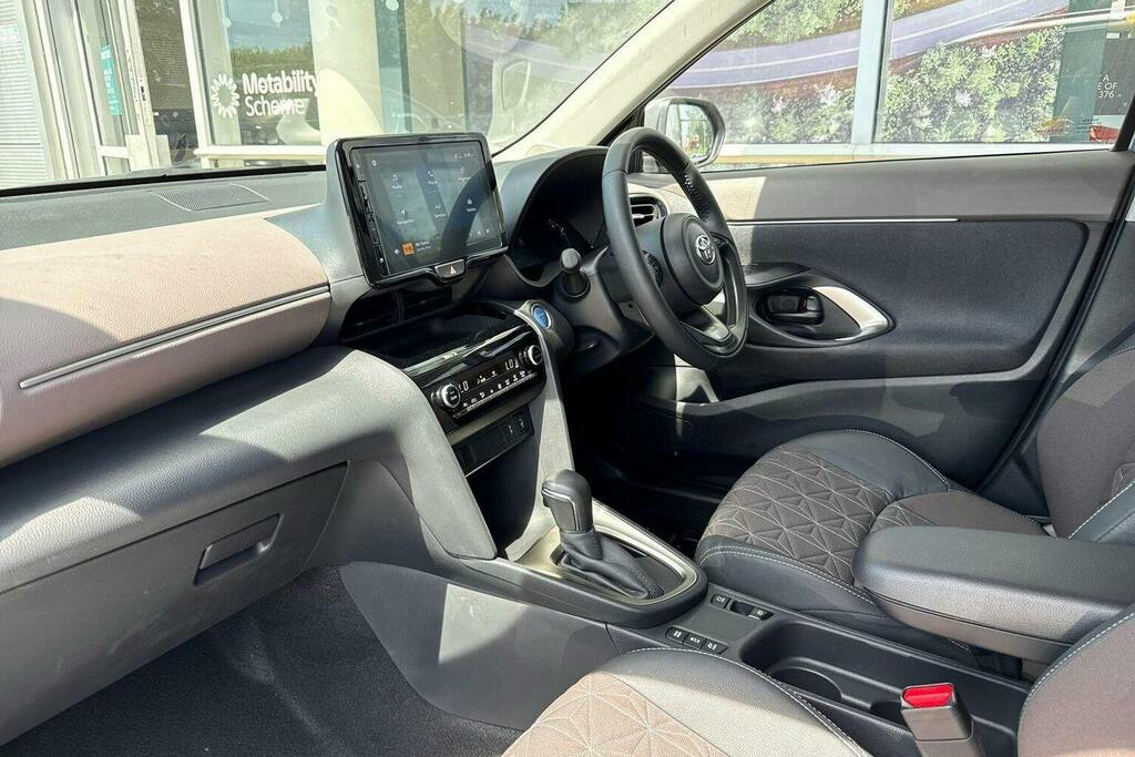Toyota Yaris Cross 1.5 Vvt H Excel Suv Hybrid E Cvt DG73HTX Silver #5