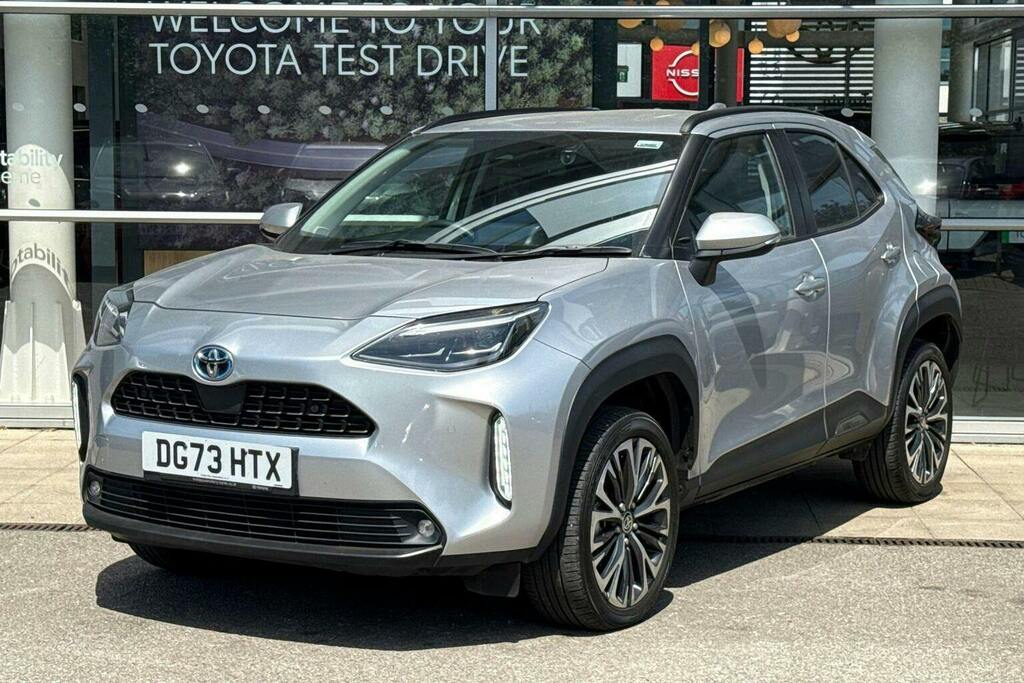 Toyota Yaris Cross 1.5 Vvt H Excel Suv Hybrid E Cvt DG73HTX Silver #3