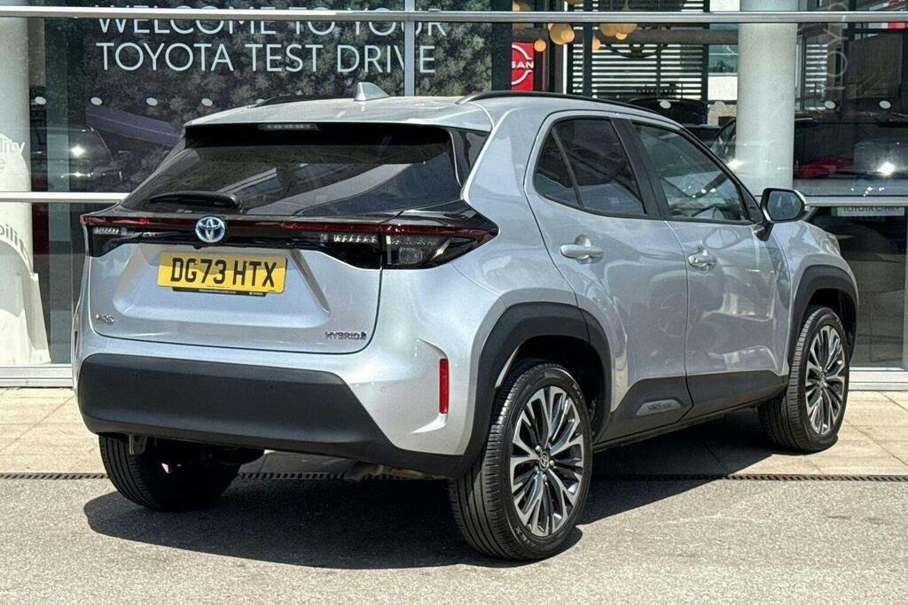Toyota Yaris Cross 1.5 Vvt H Excel Suv Hybrid E Cvt DG73HTX Silver #2