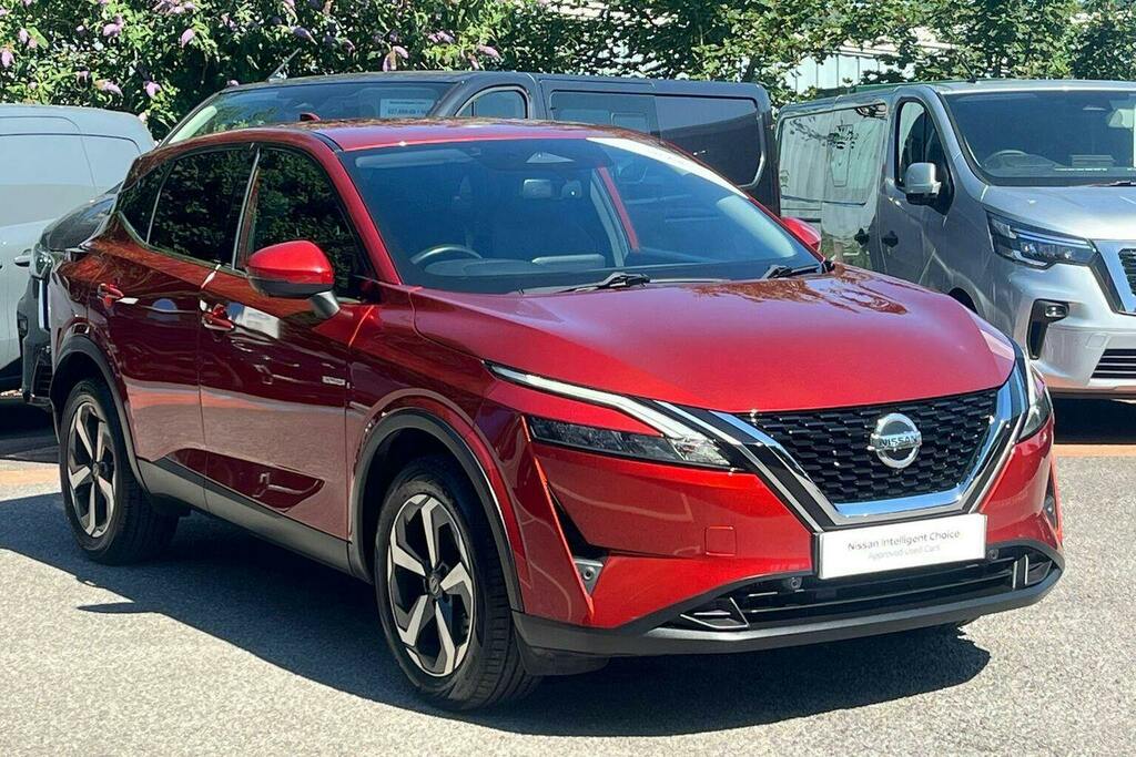 Nissan Qashqai 1.3 Dig T Mhev N Connecta Suv Hybrid Ma Red