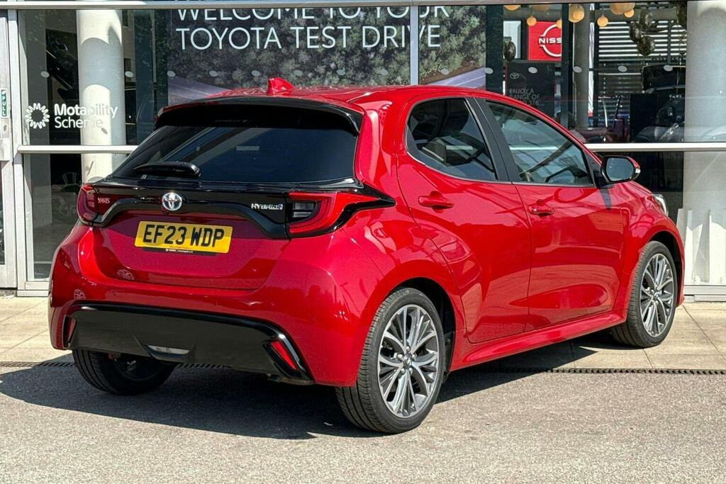 Toyota Yaris 1.5 Vvt H Excel Hatchback Hybrid E Cvt EF23WDP Red #2