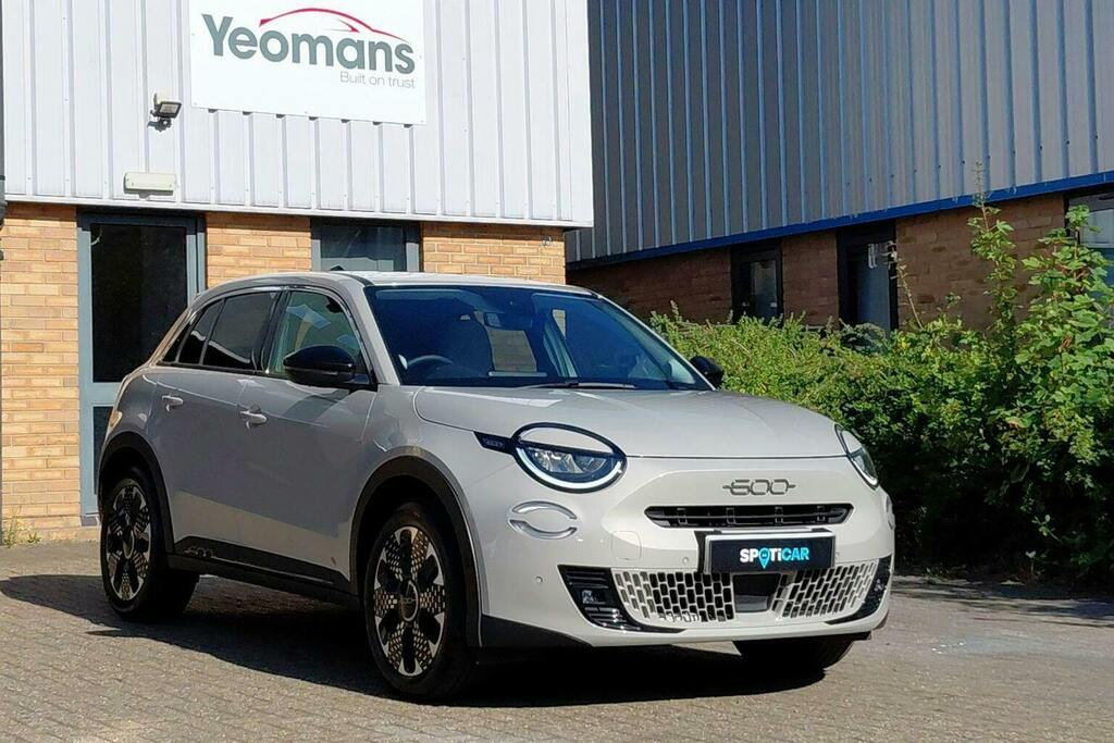 Fiat 600 1.2 Mhev La Prima Suv Hybrid E Dct Beige