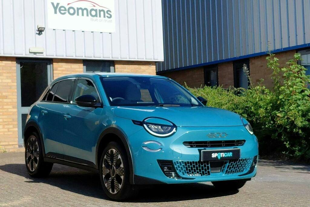 Fiat 600 1.2 Mhev La Prima Suv Hybrid E Dct Blue