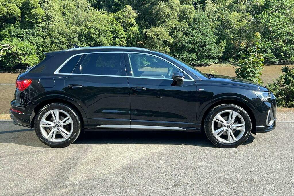 Audi Q3 1.5 Tfsi Cod 35 S Line Suv S Tronic LC74WJF Black #2
