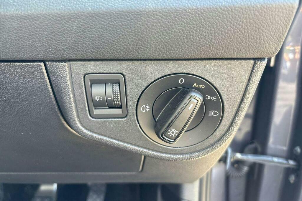 Volkswagen Polo 1.0 Tsi 95Ps Match Reversing Cameraheated Sea Black #31