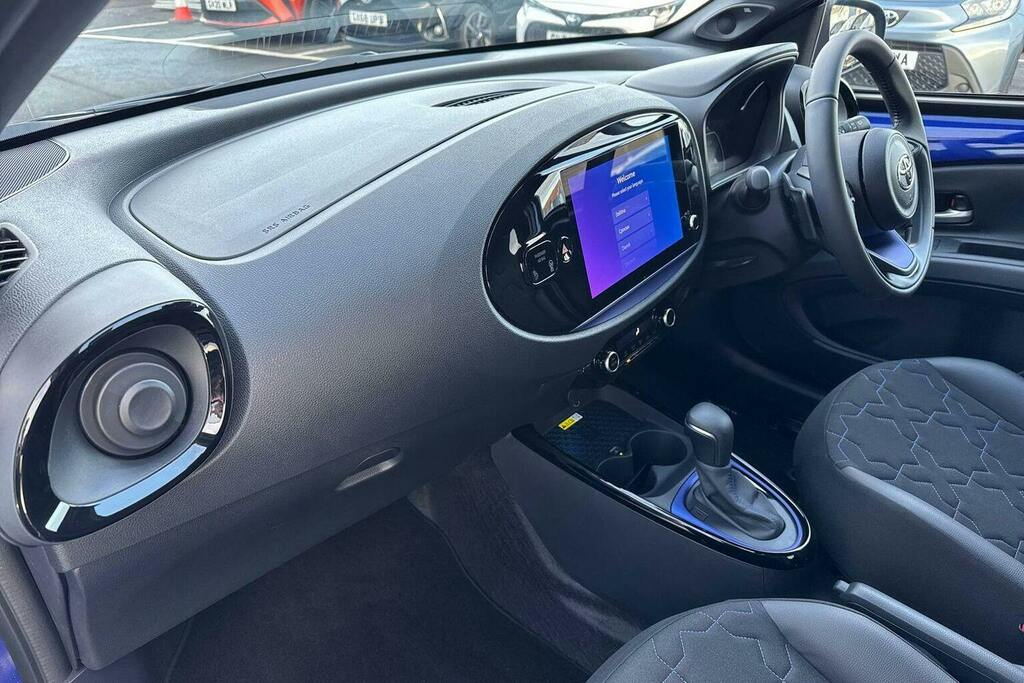 Toyota Aygo X 1.0 Vvt I Exclusive Hatchback X Shift Blue #4