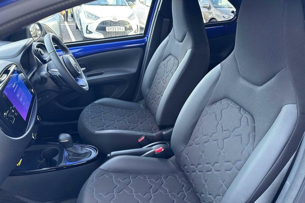 Toyota Aygo X 1.0 Vvt I Exclusive Hatchback X Shift Blue #5