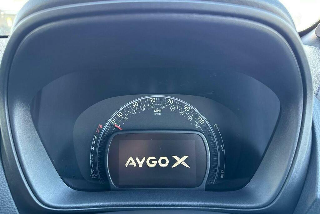 Toyota Aygo X 1.0 Vvt I Exclusive Hatchback X Shift Blue #3