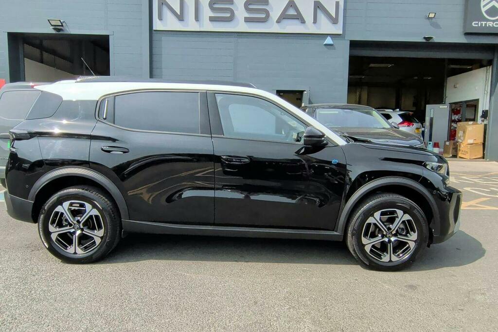 Citroen C3 Aircross Standard Range 44Kwh Max Suv KM75HKJ Black #2