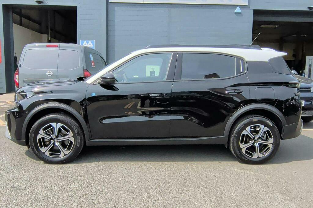 Citroen C3 Aircross Standard Range 44Kwh Max Suv KM75HKJ Black #6