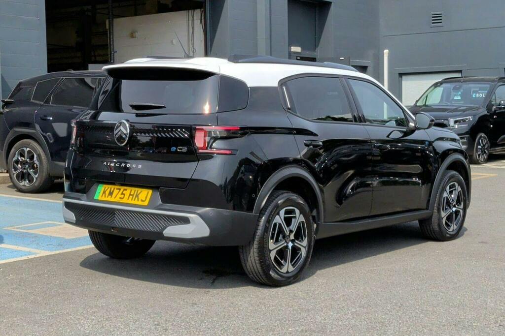 Citroen C3 Aircross Standard Range 44Kwh Max Suv KM75HKJ Black #3