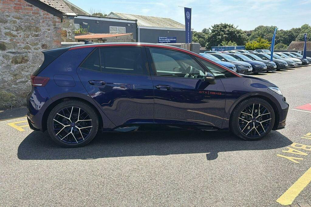 Volkswagen ID.3 79Kwh Gtx Fire And Ice Hatchback Purple #2