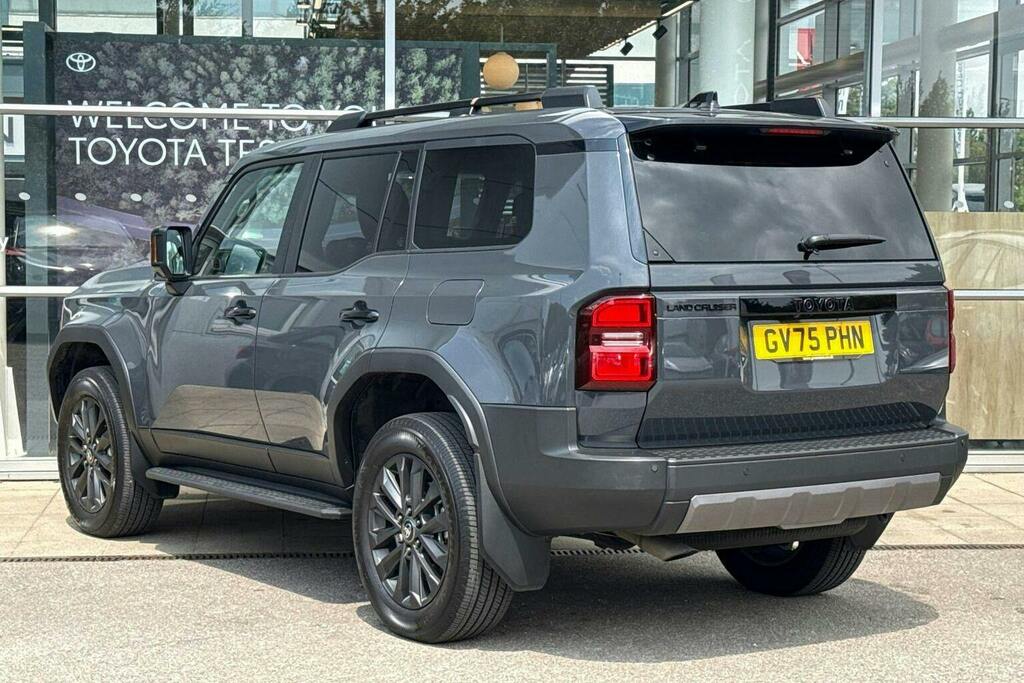 Toyota Land Cruiser 2.8D Mhev Invincible Suv Hybrid 4W GV75PHN Grey #4