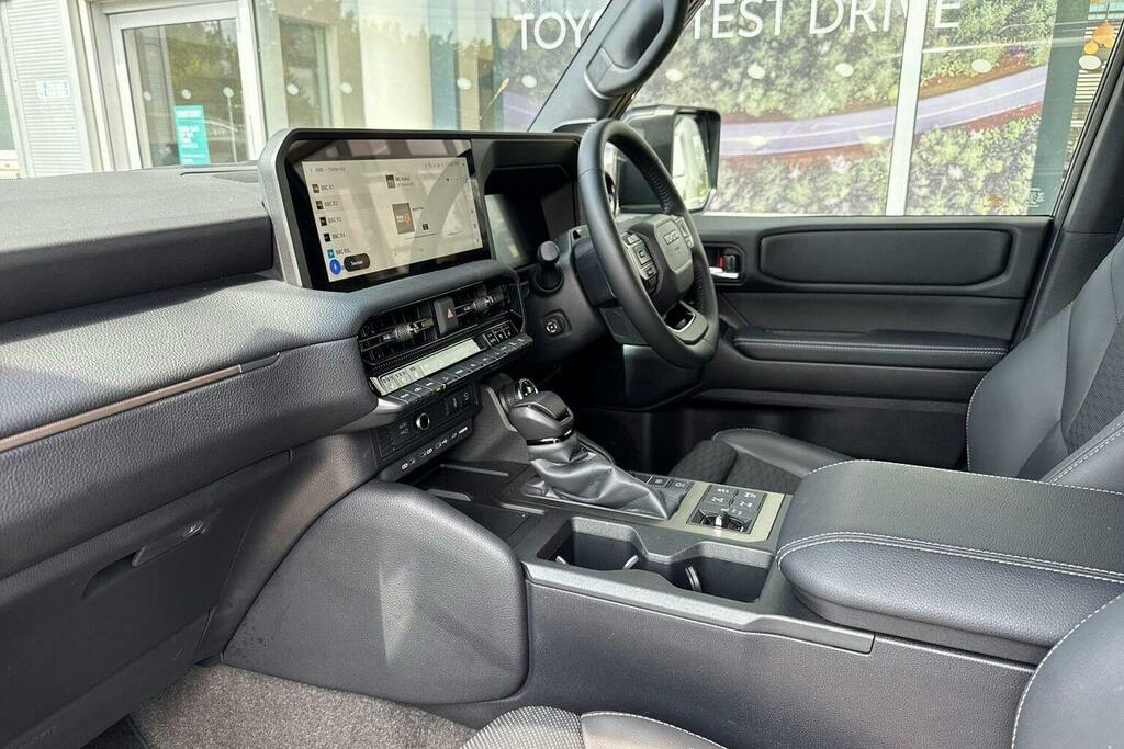 Toyota Land Cruiser 2.8D Mhev Invincible Suv Hybrid 4W GV75PHN Grey #5
